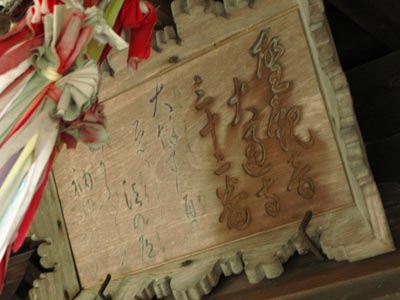 �y������32��A